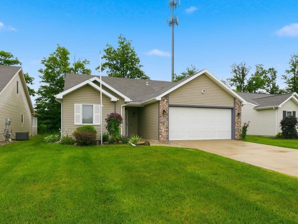 7616 Bowlander Way, Fort Wayne, IN 46835