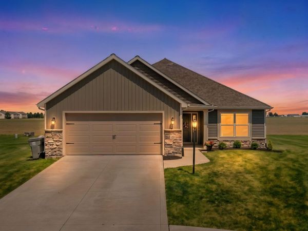 10432 Chesterhills Court, New Haven, IN 46774