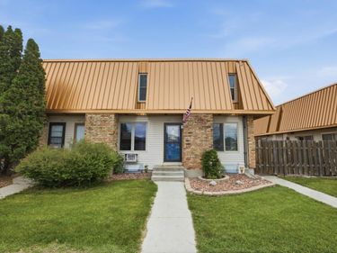342 12 1/2 Avenue E, Unit 21, West Fargo, ND 58078