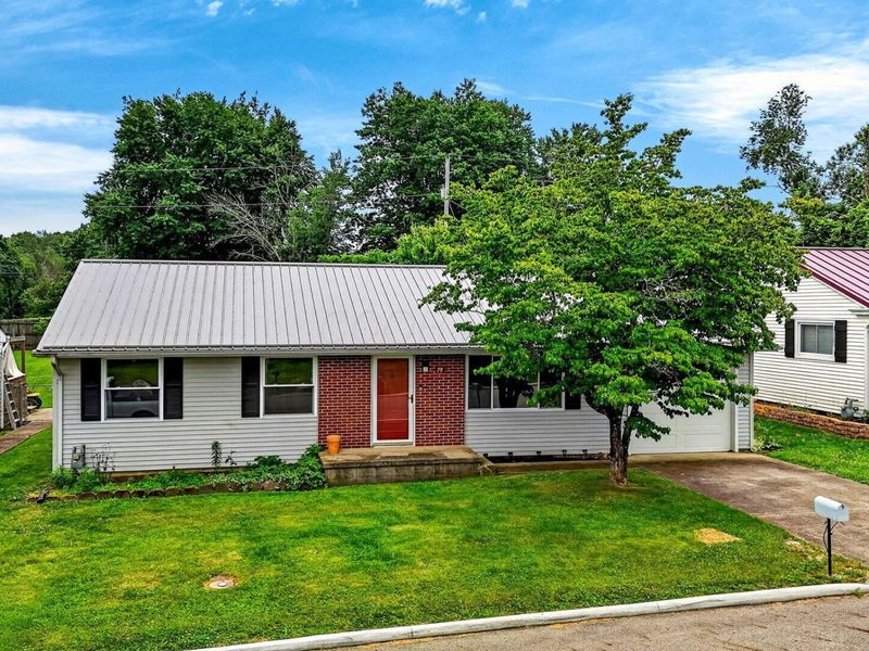 79 Grandview Avenue , Jackson, OH 45640 Photo 5