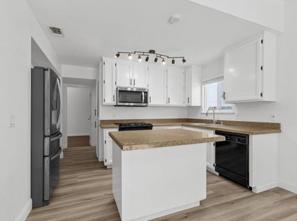 1652 Vallarta Cir, Sacramento, CA 95834 Photo
