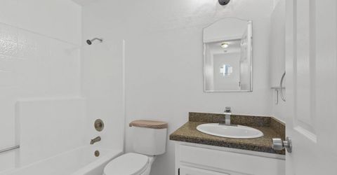 1652 Vallarta Cir, Sacramento, CA 95834 Photo