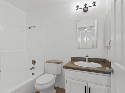 1652 Vallarta Cir, Sacramento, CA 95834 Photo