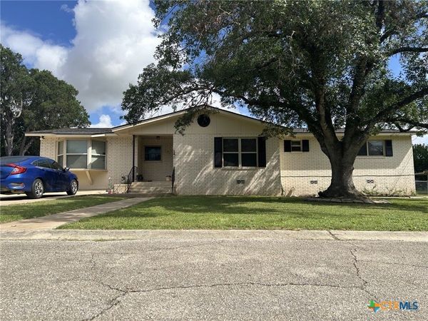 21 Ohio Avenue , New Braunfels, TX 78130