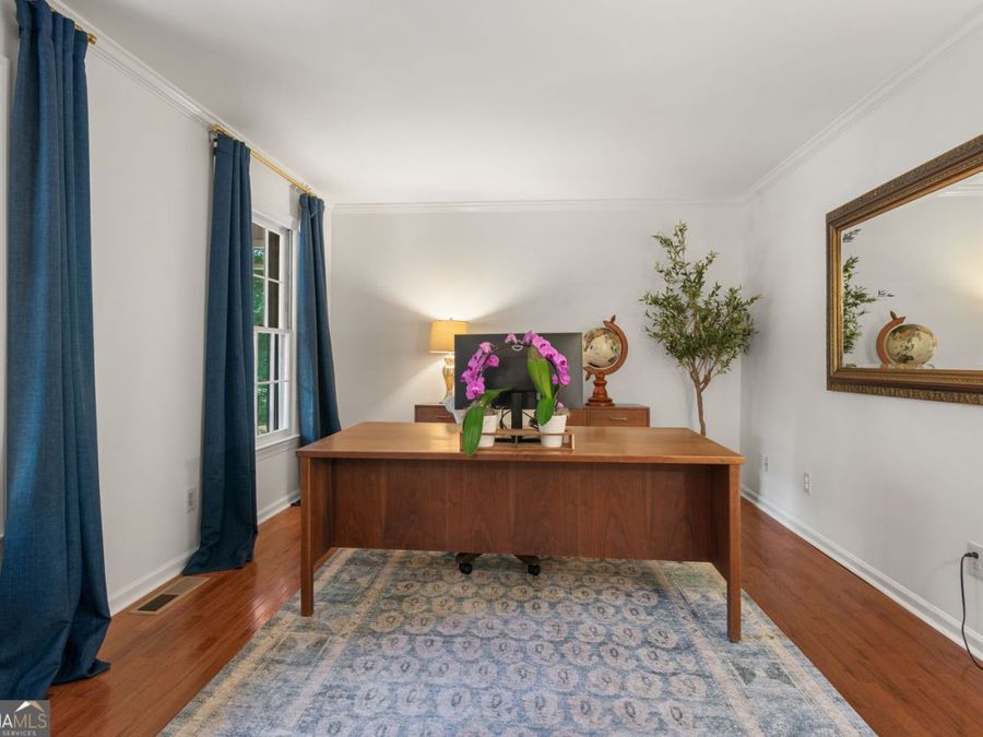 Property Image 11