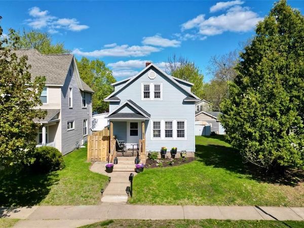 625 Dewey Street, Eau Claire, WI 54703