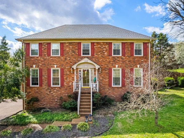 1503 Heritage Dr , Columbia, TN 38401