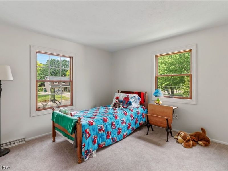 9355 Hyde Park Drive, Twinsburg, OH 44087 Photo 16