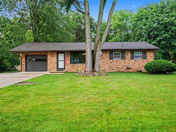 20062 Jewell Avenue, South Bend, IN 46614