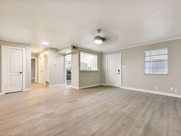 5606 N 5606 n lamar BLVD , Unit 126, Austin, TX 78751