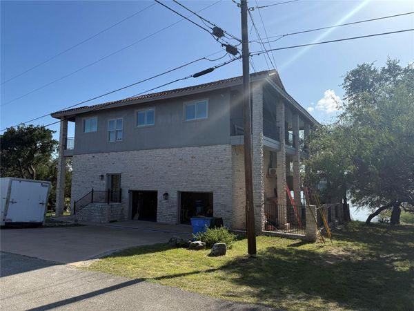 21921 Mockingbird ST , Lago Vista, TX 78645