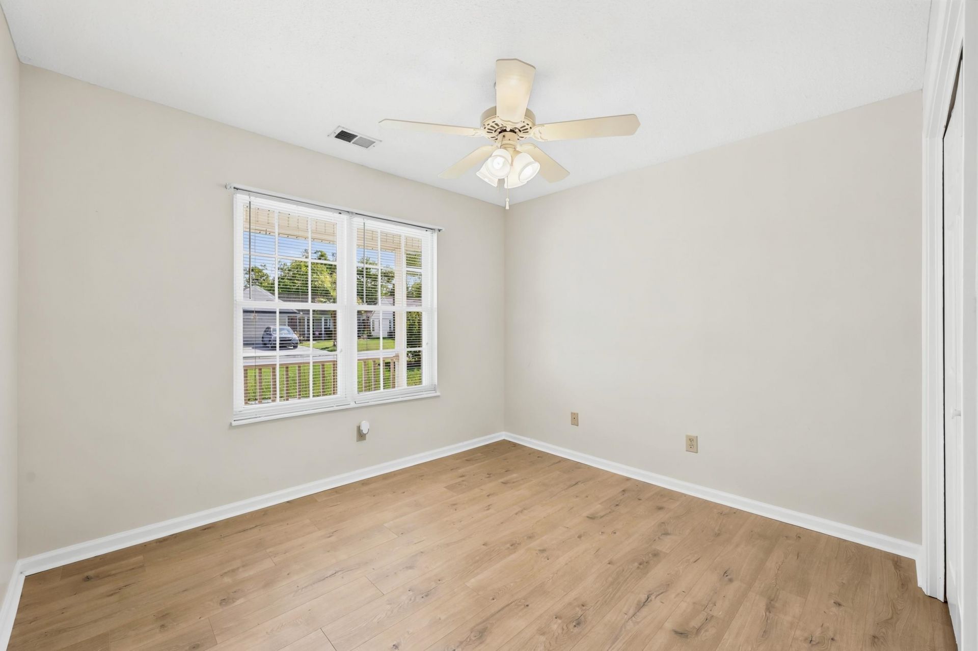 1624 Wood Thrush Dr. Photo 21