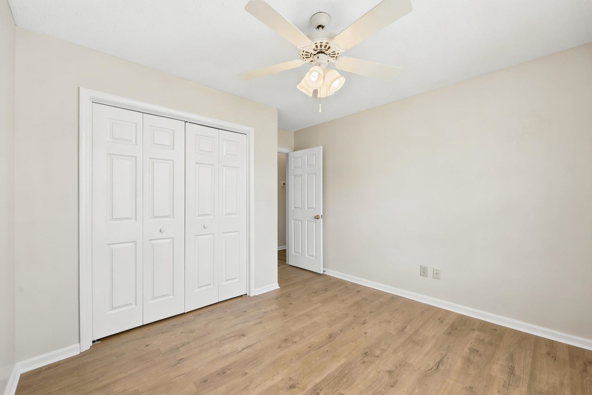 1624 Wood Thrush Dr. Photo 22