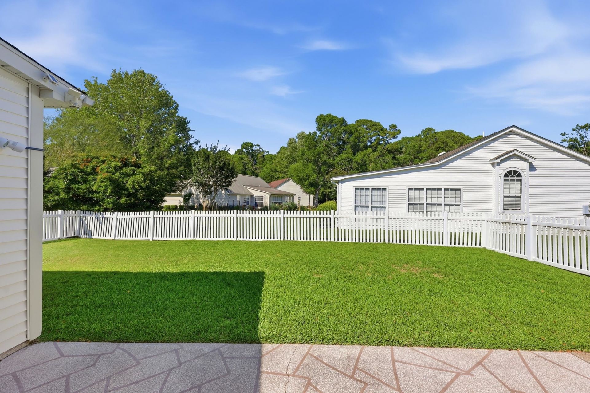 1624 Wood Thrush Dr. Photo 36