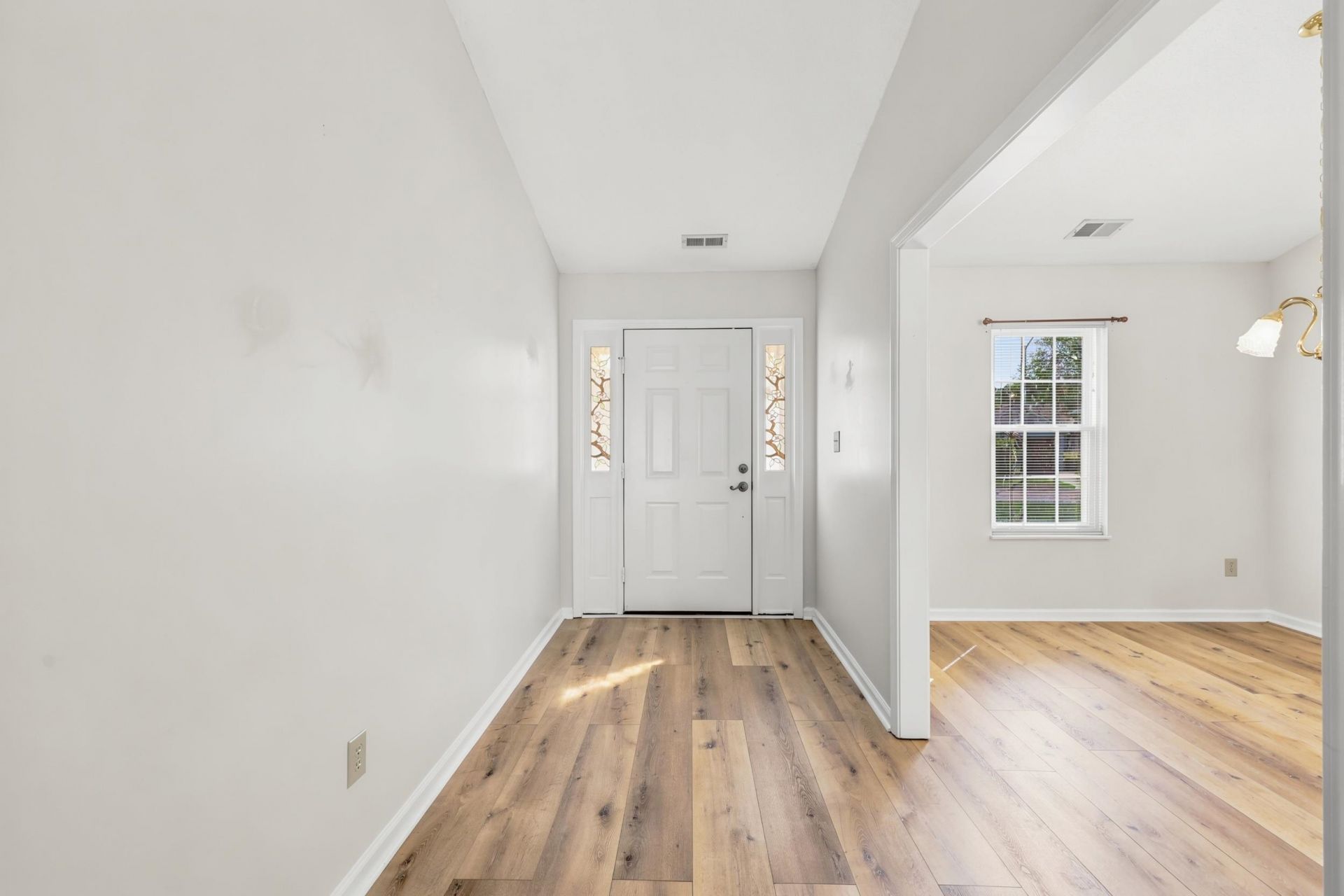 1624 Wood Thrush Dr. Photo 6