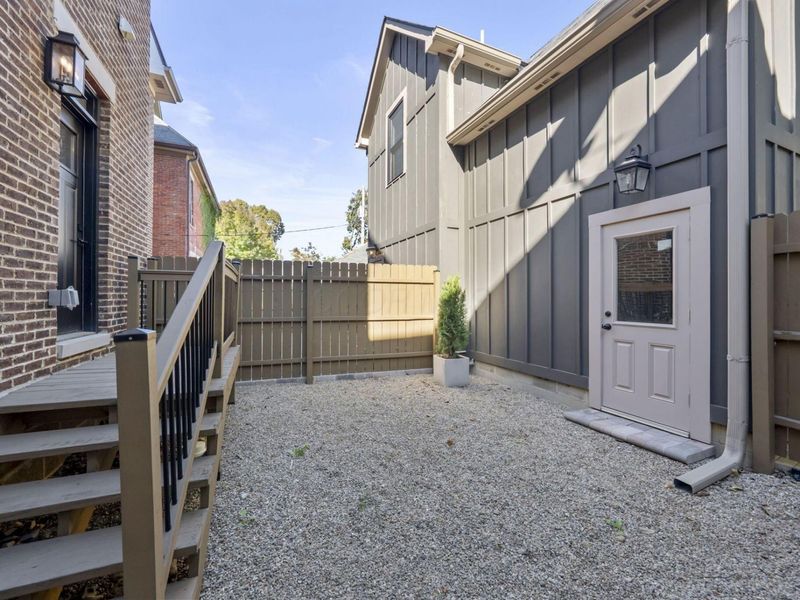 1016 Neil Avenue, Columbus, OH 43201 Photo 21