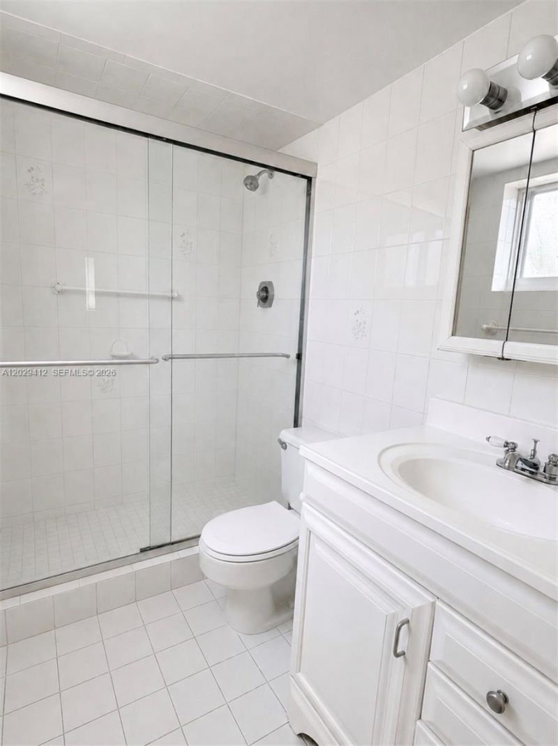 200 Galen Dr, Unit 110, Key Biscayne, FL 33149 Photo