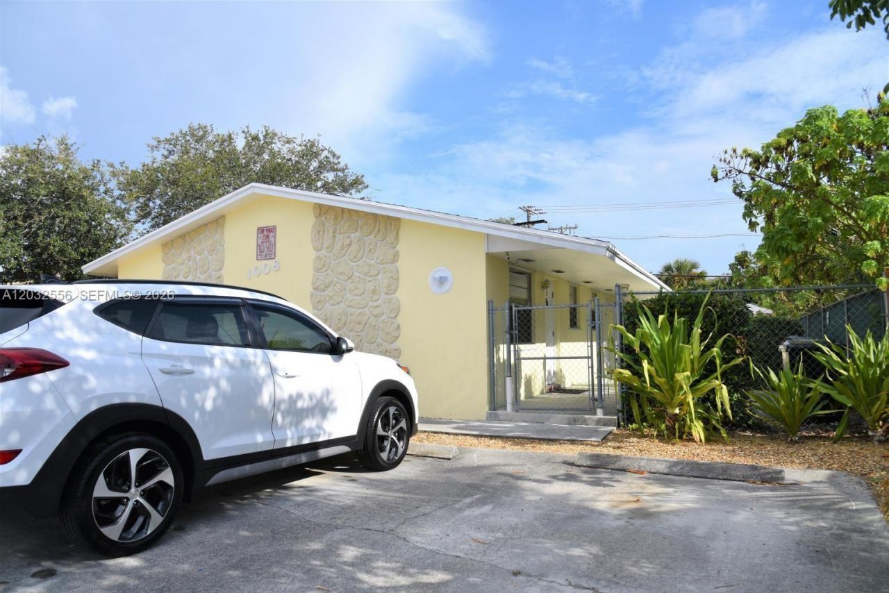 1008 N 18 Avenue, Lake Worth, FL 33460 Photo