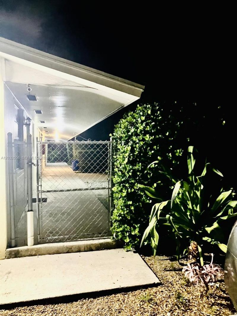 1008 N 18 Avenue, Lake Worth, FL 33460 Photo