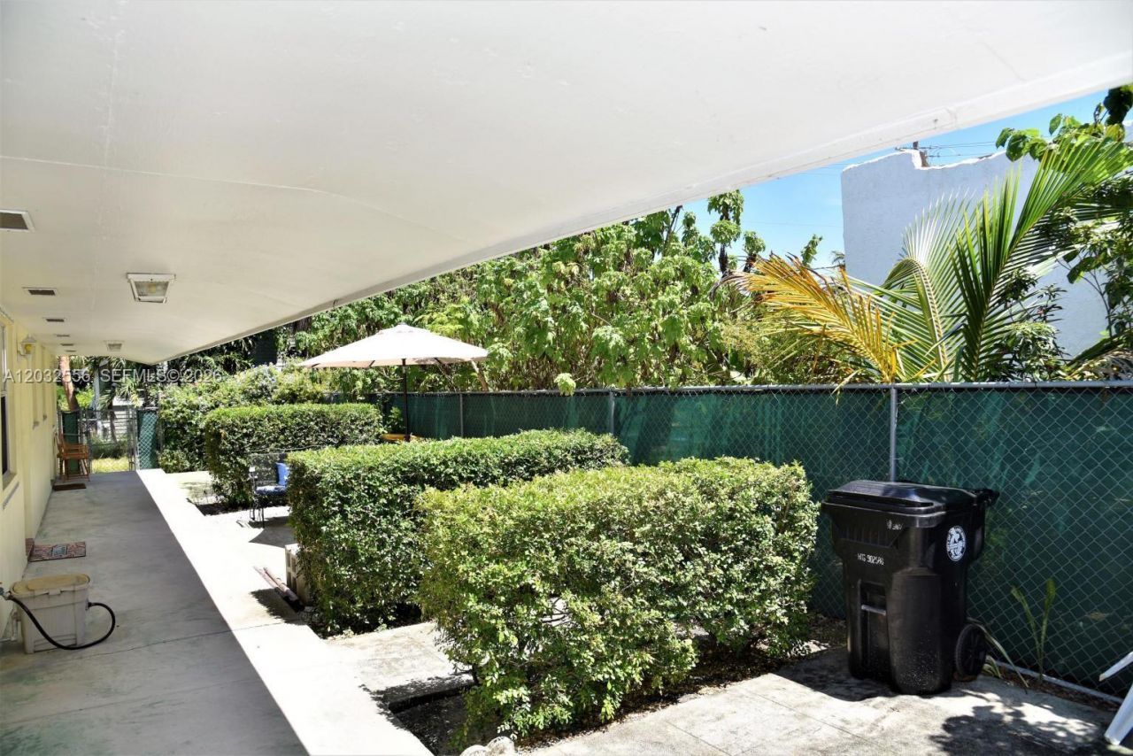 1008 N 18 Avenue, Lake Worth, FL 33460 Photo