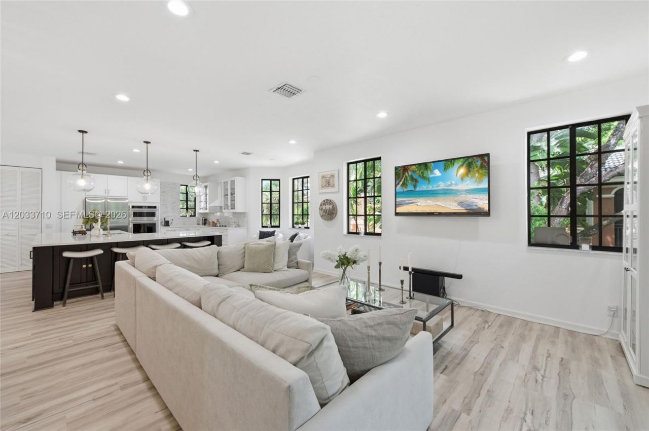 2794 Kinsington Cir, Unit 26-3, Weston, FL 33332 Photo