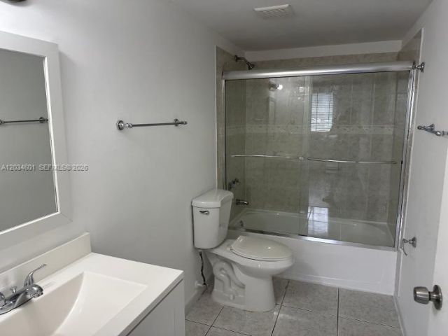 6175 NW 186th St, Unit 110, Hialeah, FL 33015 Photo