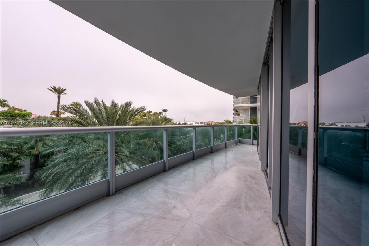 9401 Collins Ave , Unit 403, Surfside, FL 33154 Photo