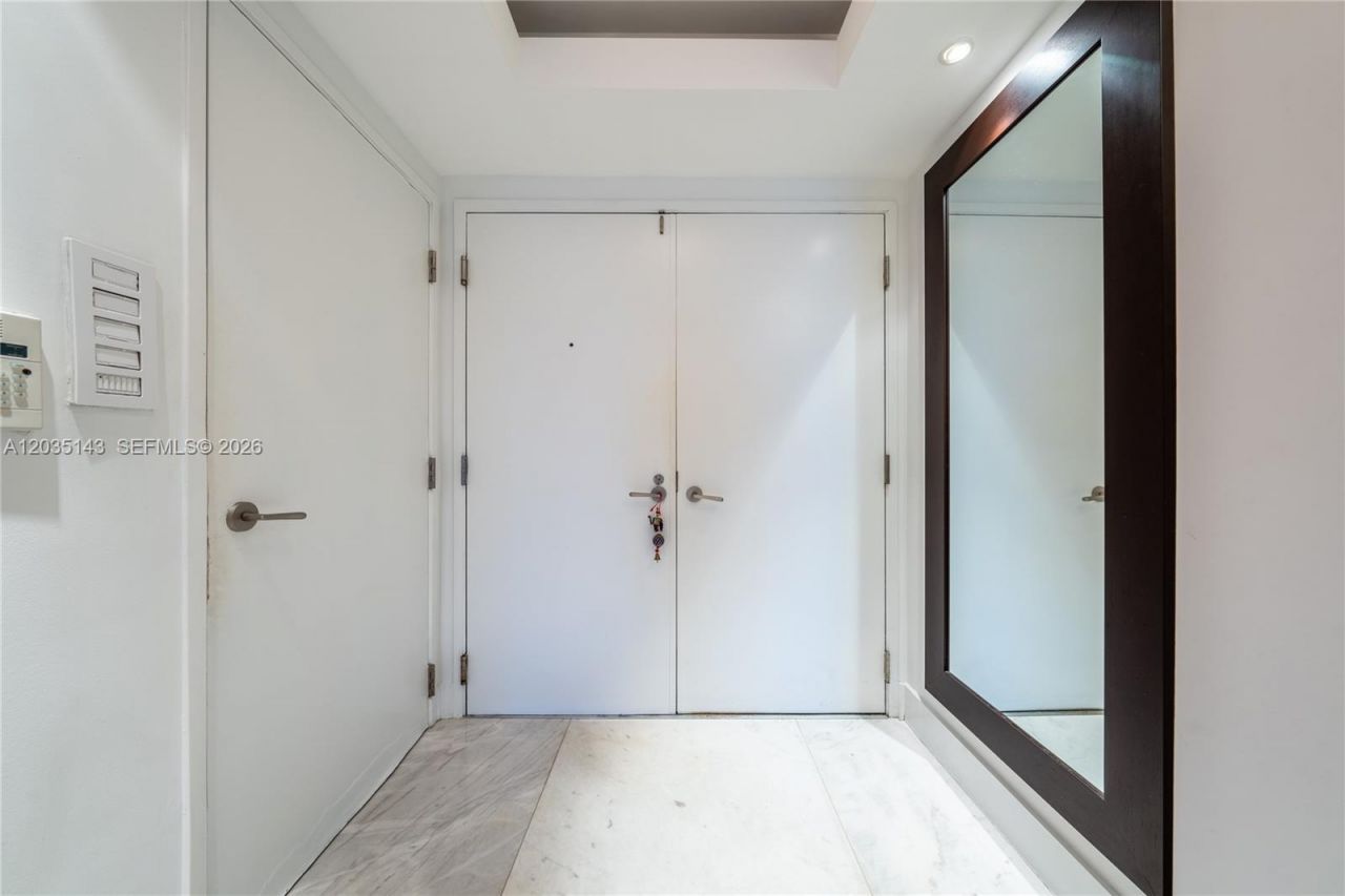 9401 Collins Ave , Unit 403, Surfside, FL 33154 Photo