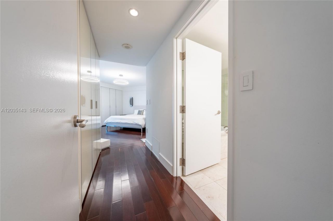 9401 Collins Ave , Unit 403, Surfside, FL 33154 Photo