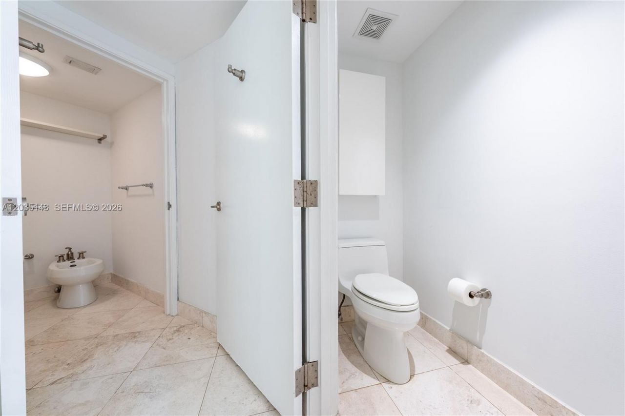 9401 Collins Ave , Unit 403, Surfside, FL 33154 Photo