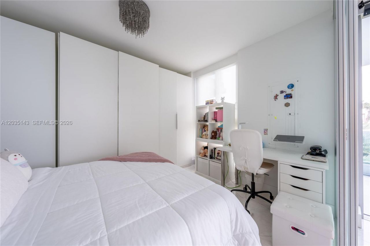 9401 Collins Ave , Unit 403, Surfside, FL 33154 Photo
