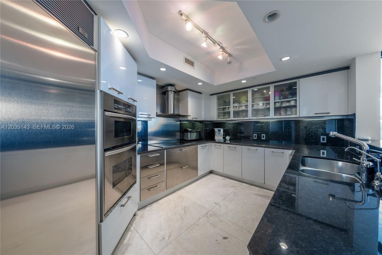 9401 Collins Ave , Unit 403, Surfside, FL 33154 Photo