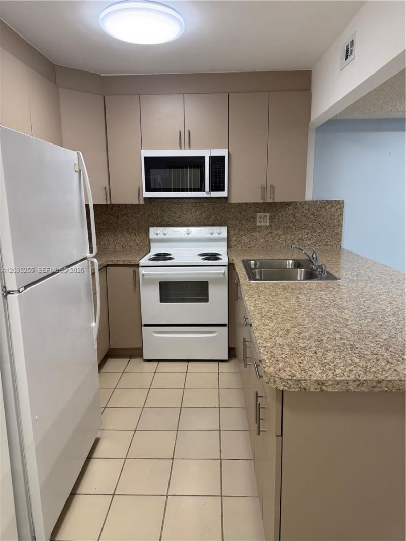 12055 SW 19th Ln , Unit 231, Miami, FL 33175 Photo