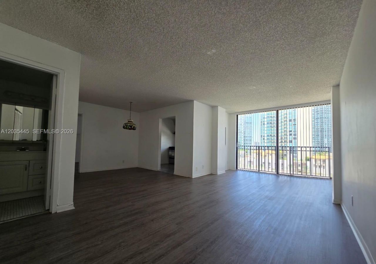 16909 N Bay Rd, Unit 1020, Sunny Isles Beach, FL 33160 Photo