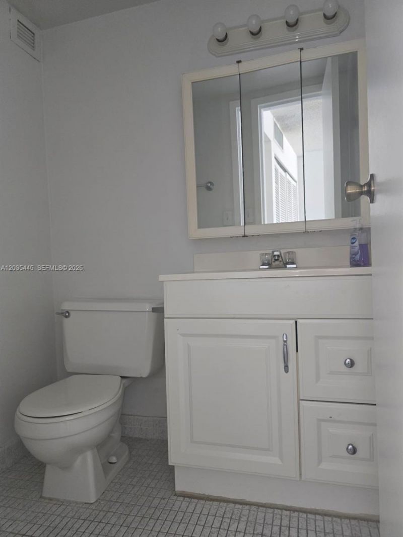 16909 N Bay Rd, Unit 1020, Sunny Isles Beach, FL 33160 Photo