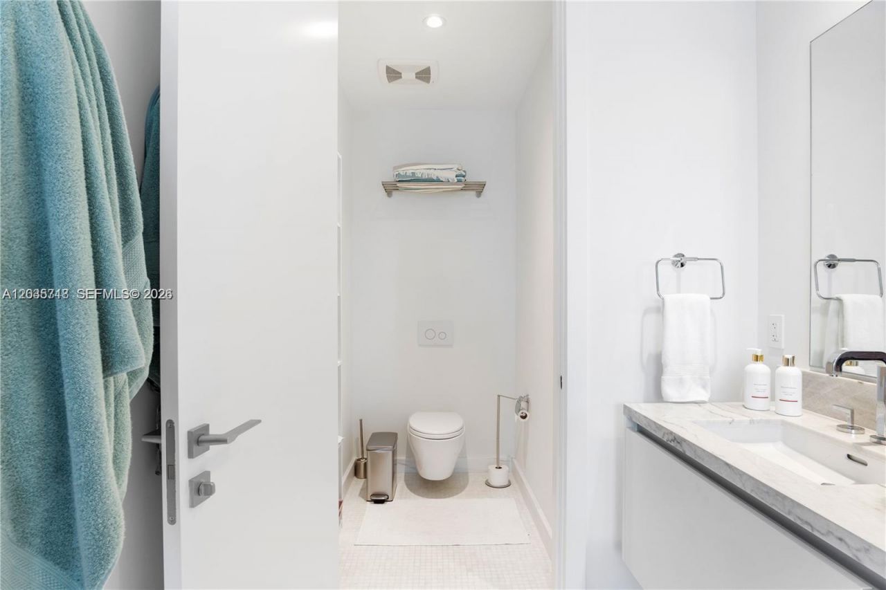700 NE 26th Ter, Unit 1405, Miami, FL 33137 Photo