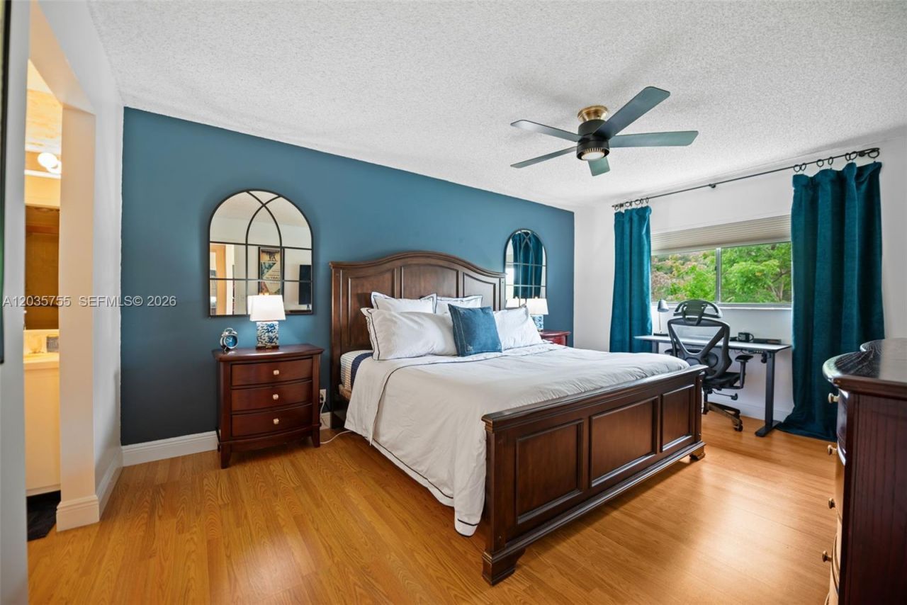 5598 Witney Dr, Unit 214, Delray Beach, FL 33484 Photo