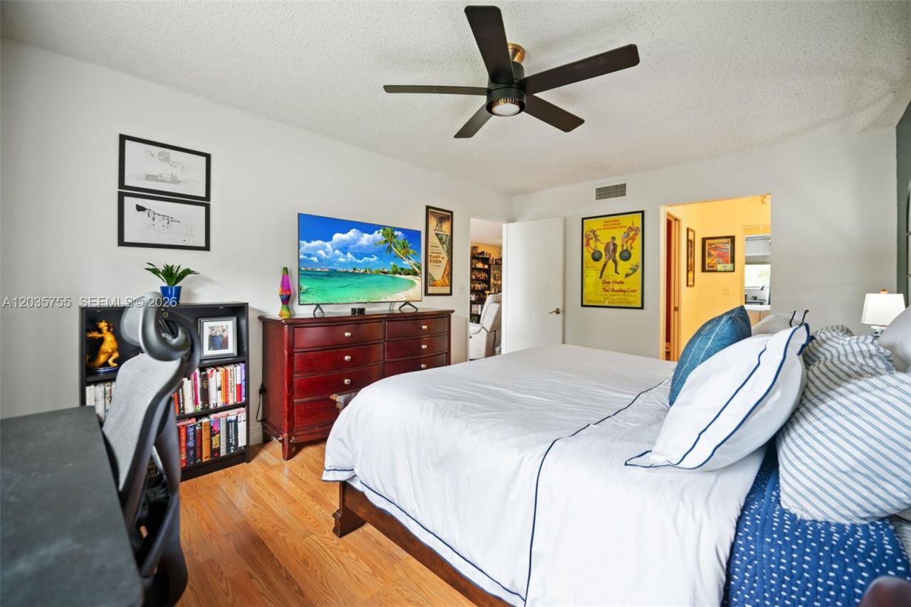 5598 Witney Dr, Unit 214, Delray Beach, FL 33484 Photo
