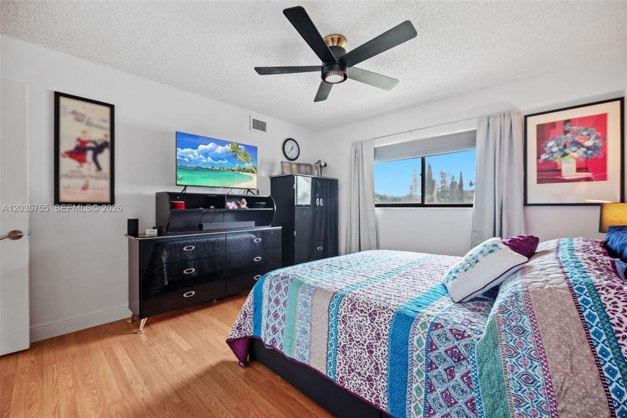 5598 Witney Dr, Unit 214, Delray Beach, FL 33484 Photo