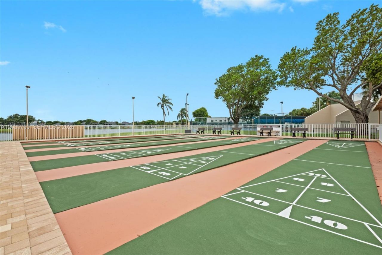 5598 Witney Dr, Unit 214, Delray Beach, FL 33484 Photo