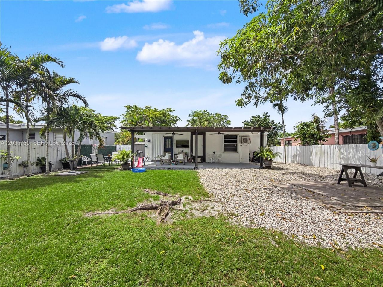 960 NE 146th St , North Miami, FL 33161 Photo