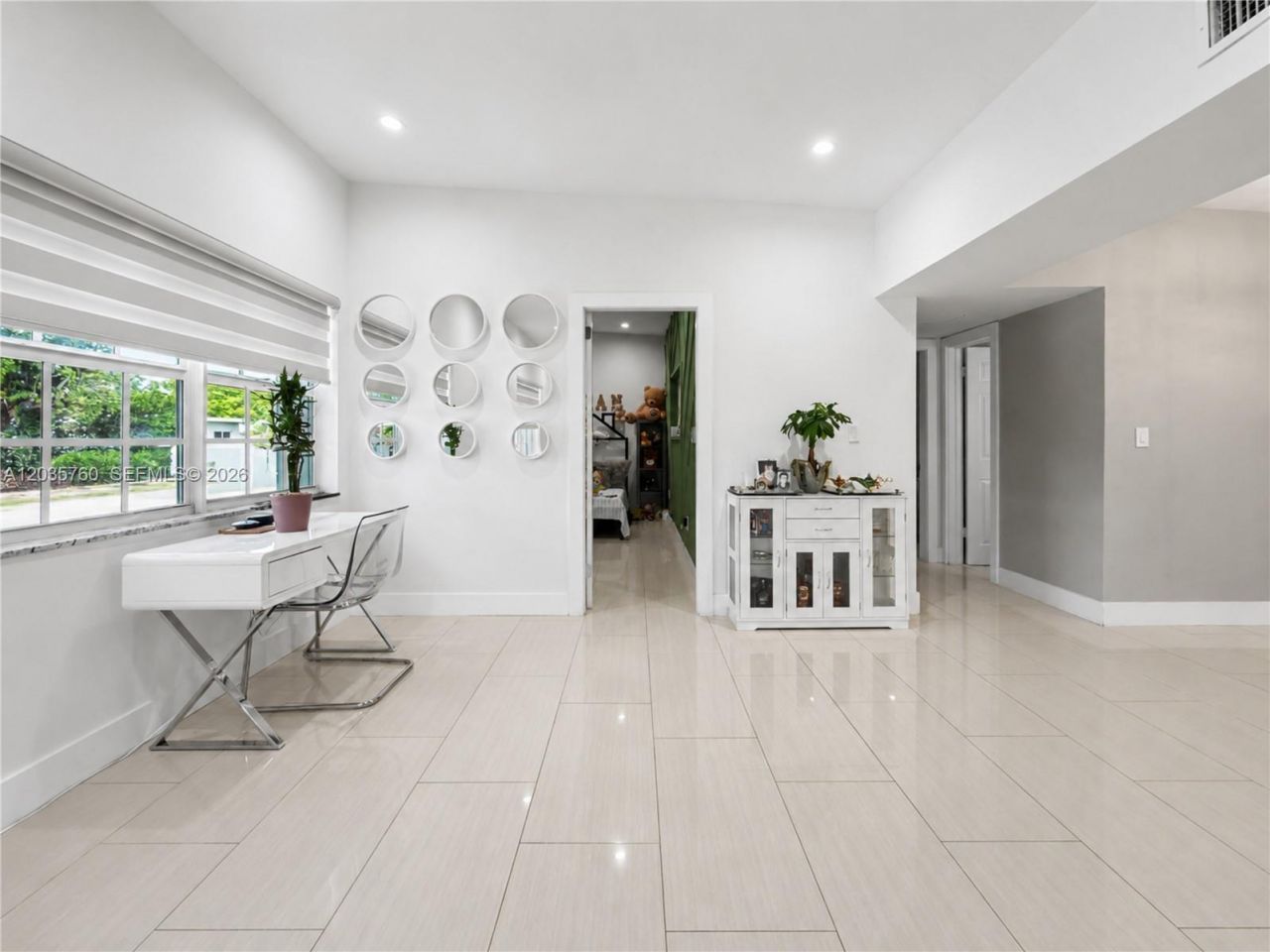 960 NE 146th St , North Miami, FL 33161 Photo