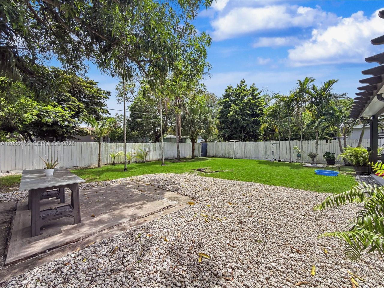 960 NE 146th St , North Miami, FL 33161 Photo