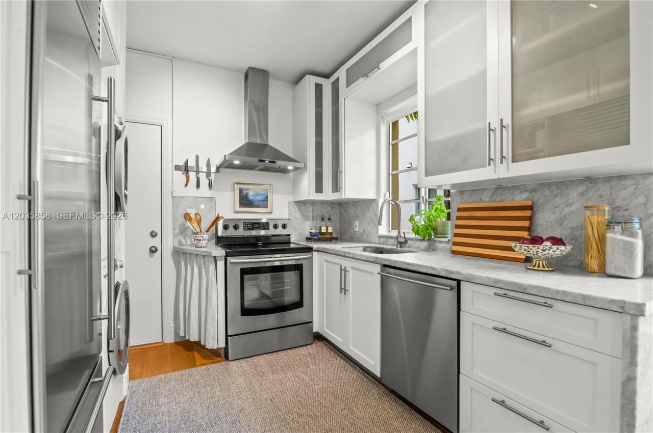1570 Meridian Ave, Unit 8, Miami Beach, FL 33139 Photo