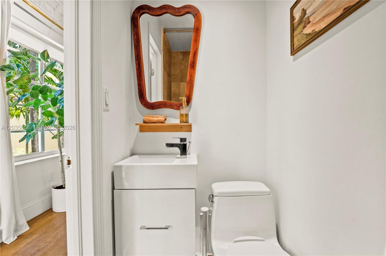 1570 Meridian Ave, Unit 8, Miami Beach, FL 33139 Photo
