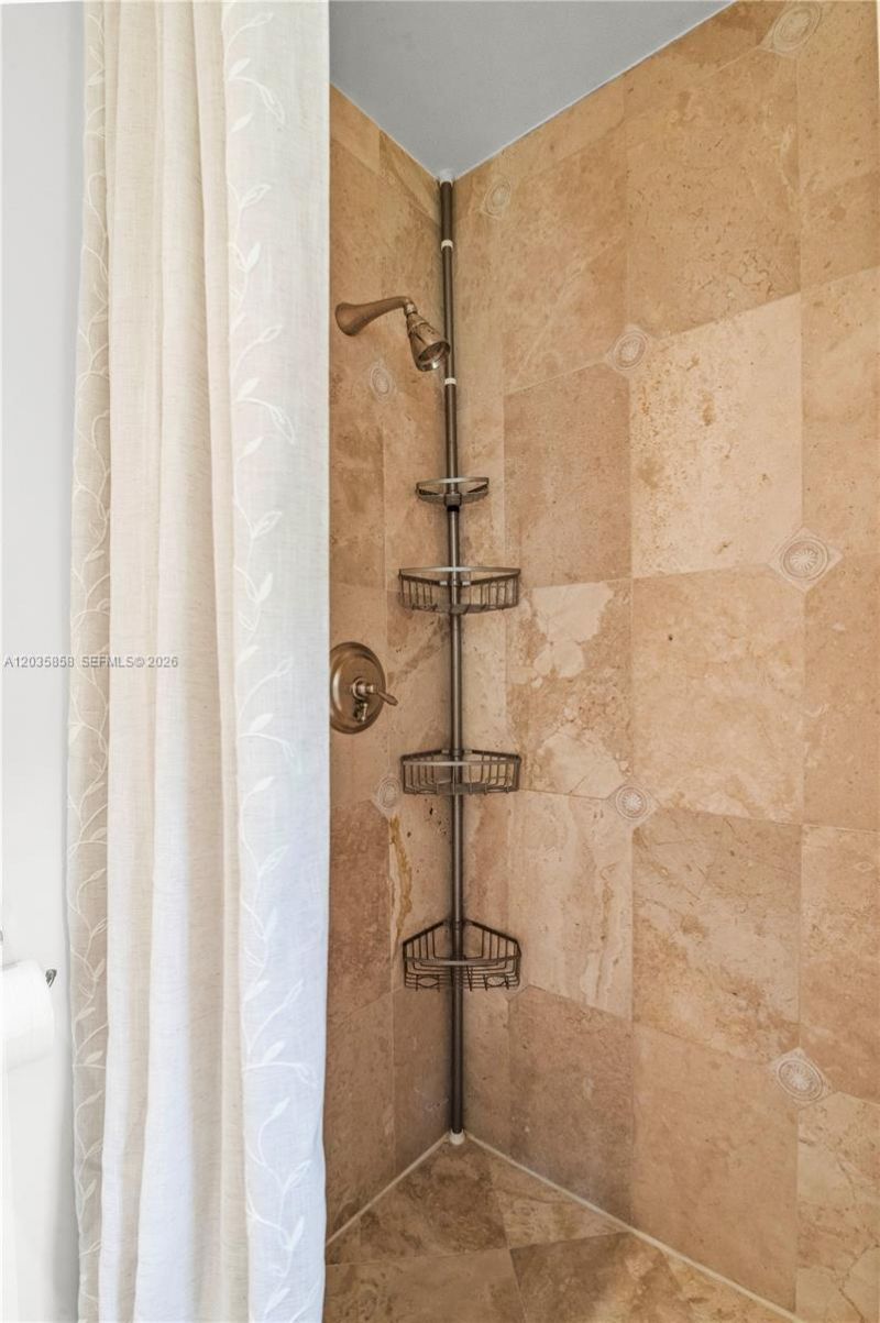 1570 Meridian Ave, Unit 8, Miami Beach, FL 33139 Photo