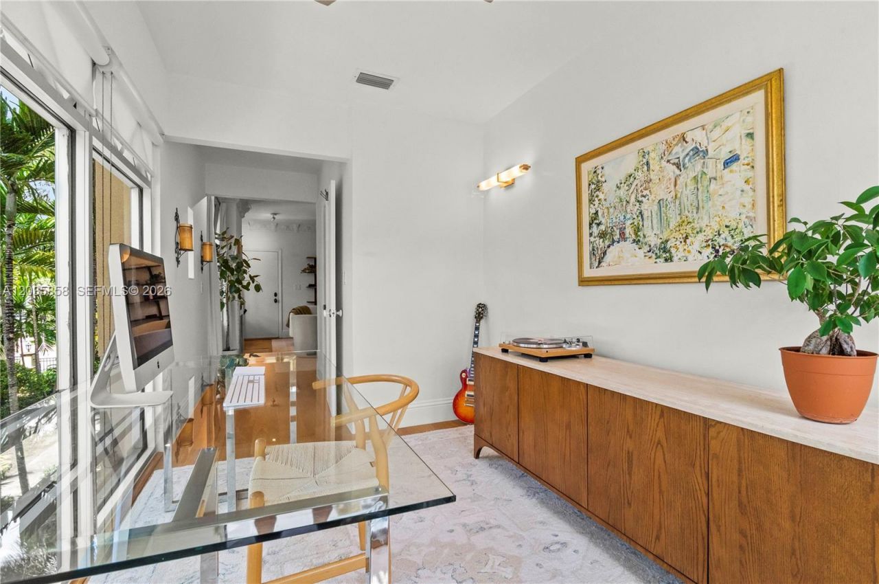 1570 Meridian Ave, Unit 8, Miami Beach, FL 33139 Photo