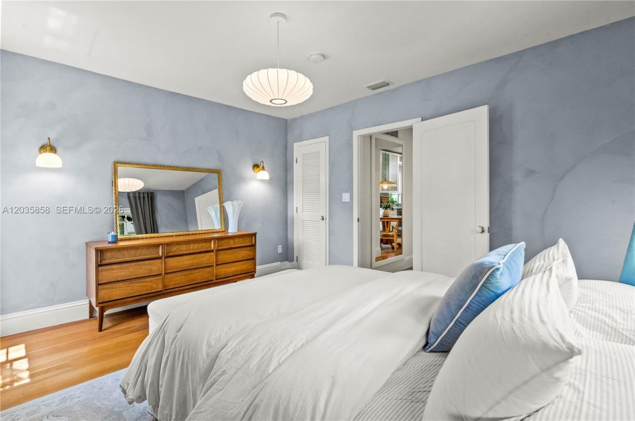 1570 Meridian Ave, Unit 8, Miami Beach, FL 33139 Photo
