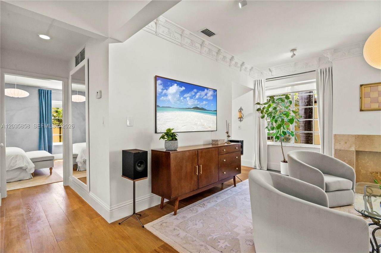 1570 Meridian Ave, Unit 8, Miami Beach, FL 33139 Photo
