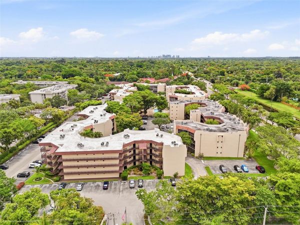 6855 W Broward Blvd , Unit 212, Plantation, FL 33317